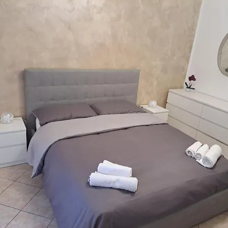 Metro-massaua Apartamento *