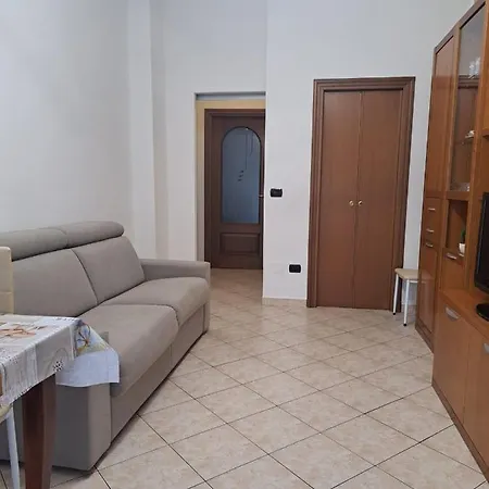 Metro-massaua Appartement *